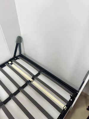 Sistem de pat rabatabil vertical